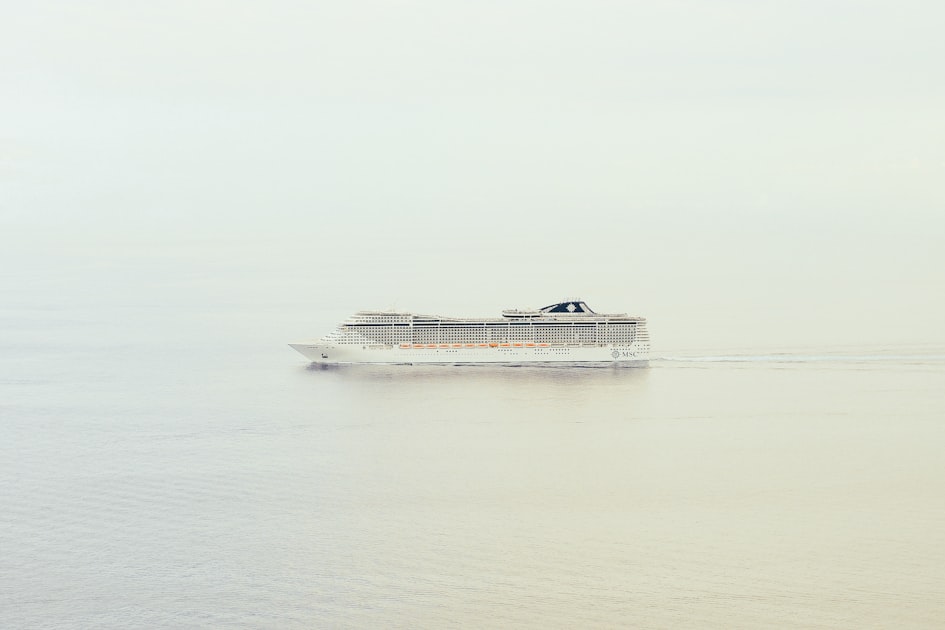 Choosing the Right Cruise Line